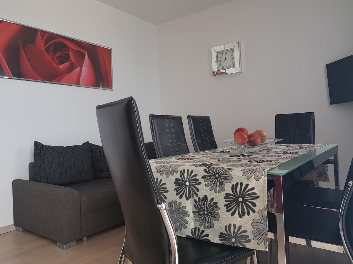 Apartments Petricevic Podstrana Exterior photo